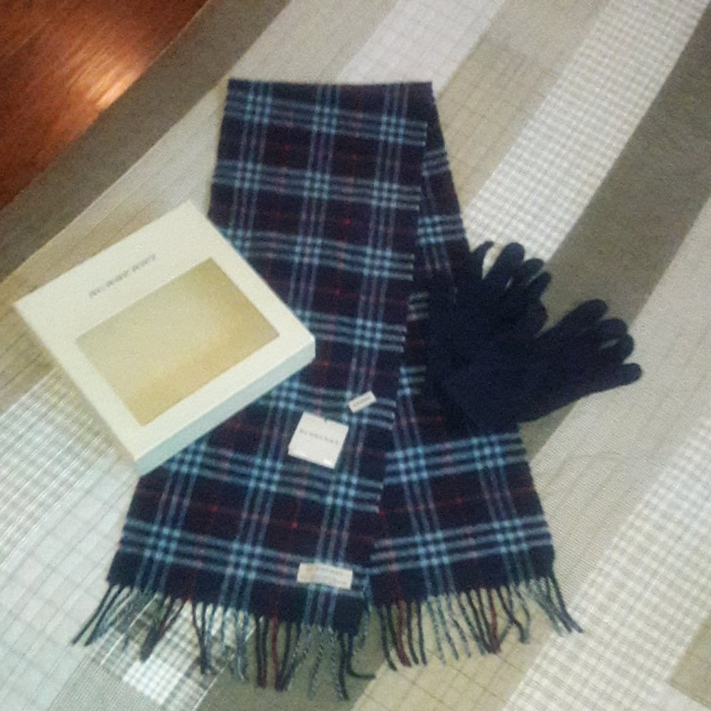 Burberry scarf